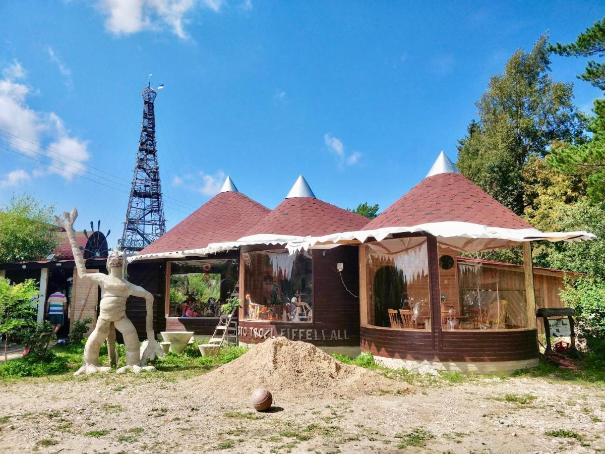 Suurekivi Kuelalistemaja Hotel Reigi ภายนอก รูปภาพ